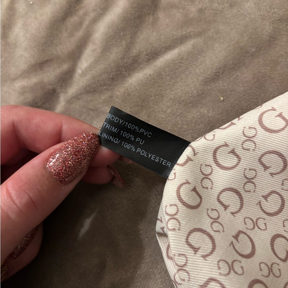 GUESS Logo Patterned Cream Crossbody Bag - Picture 12 of 14